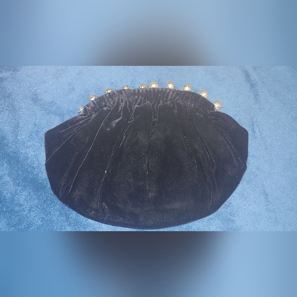 Vintage fake pearl velvet clutch